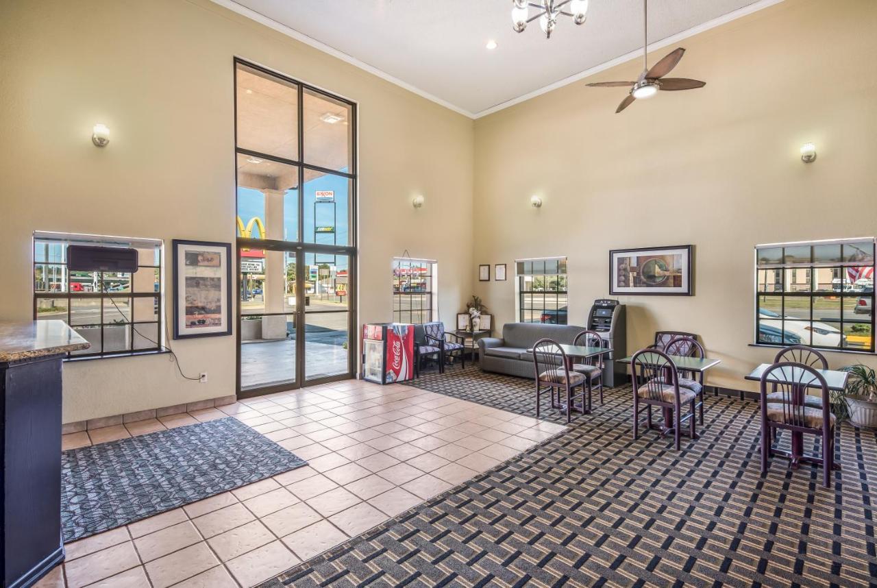 Americas Best Value Inn Arkadelphia Exterior foto