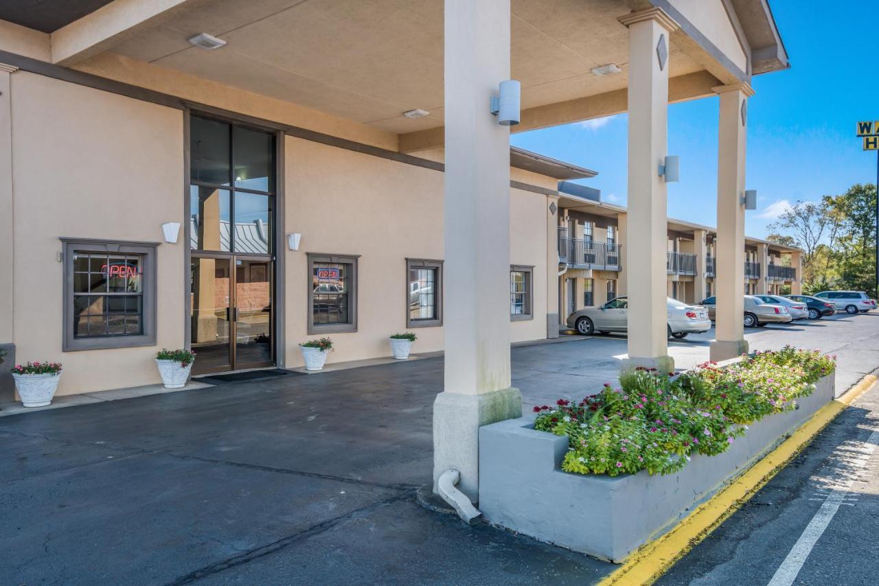 Americas Best Value Inn Arkadelphia Exterior foto